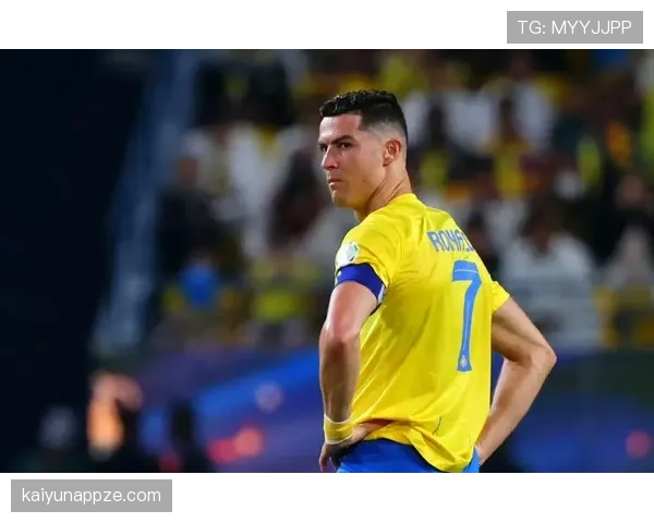 C罗前插射门效率提升的关键：如何撕裂开阔防线？